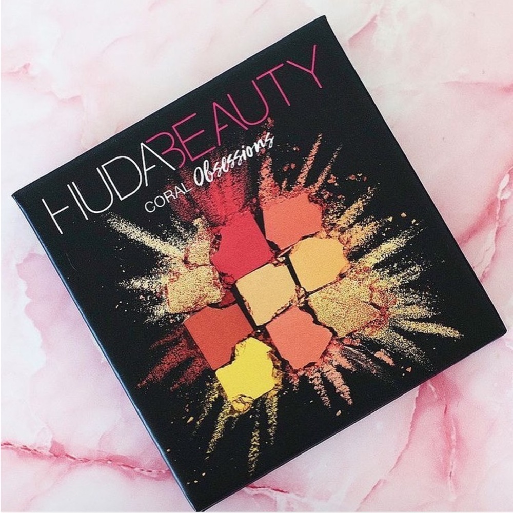 🌿 HUDA BEAUTY Coral Obsessions Palette - Picture 2 of 12